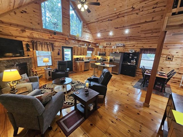 87 Whispering Hills Road, Murphy, NC 28906