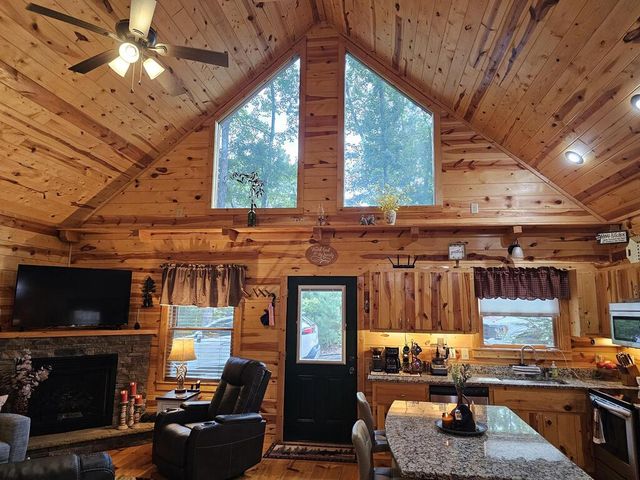 87 Whispering Hills Road, Murphy, NC 28906
