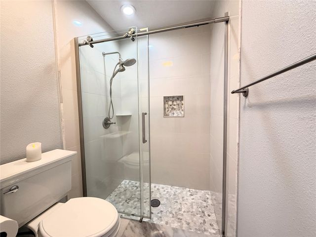 4717 DEERWALK AVENUE, Tampa, FL 33624