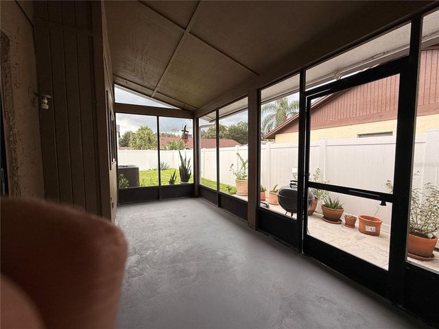 4717 DEERWALK AVENUE, Tampa, FL 33624