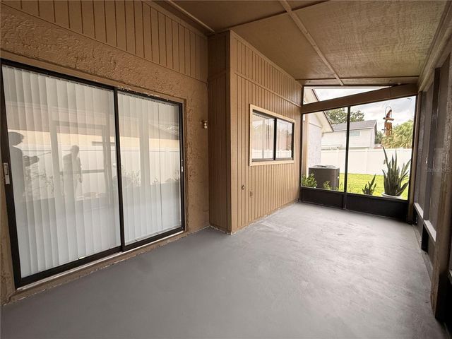 4717 DEERWALK AVENUE, Tampa, FL 33624