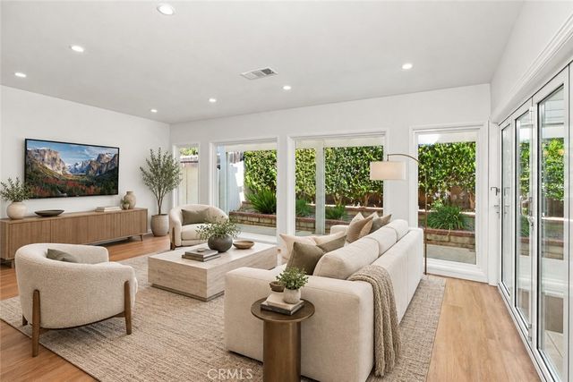 1159 Oak Knoll Terrace, La Verne, CA 91750