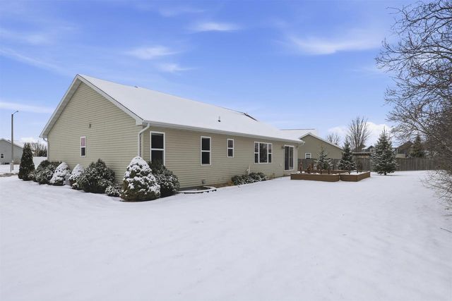 2627 MARATHON AVENUE, Neenah, WI 54956