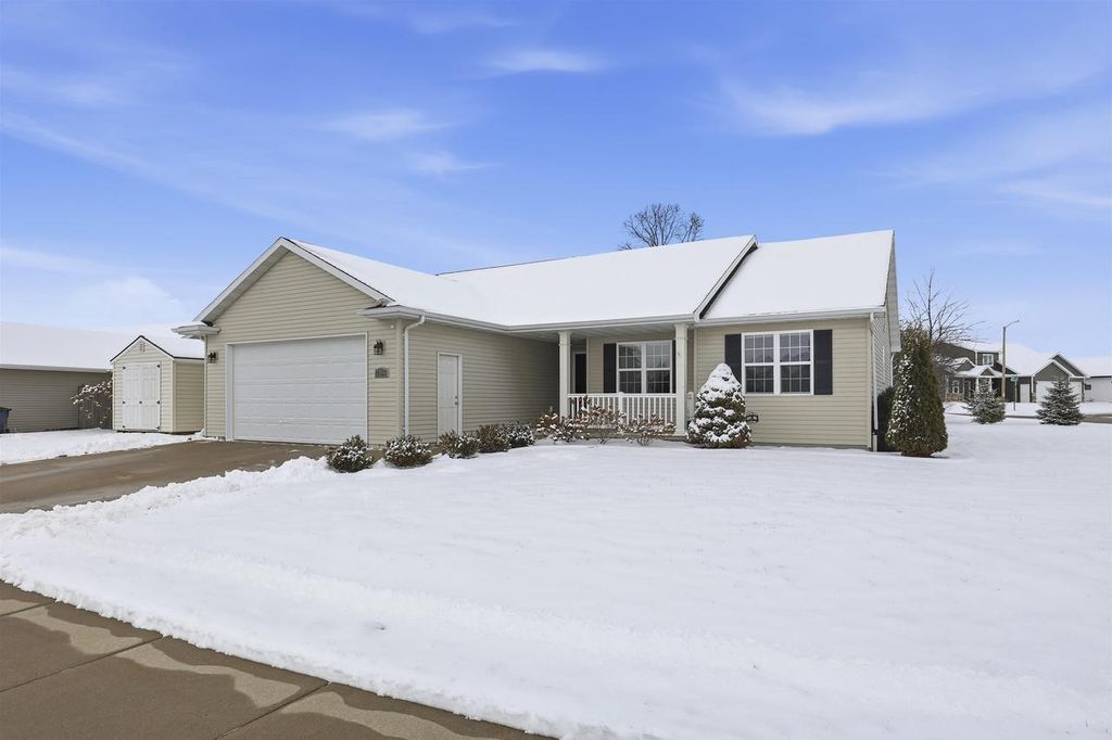 2627 MARATHON AVENUE, Neenah, WI 54956