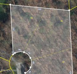 Pine Hill Rd, Oneida, TN 37841