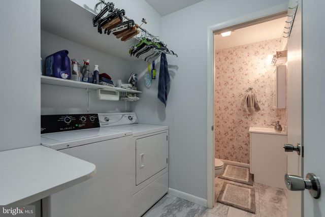 7987 ELIZABETHTOWN RD, Elizabethtown, PA 17022