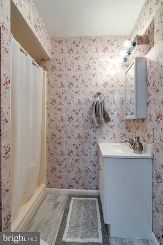 7987 ELIZABETHTOWN RD, Elizabethtown, PA 17022