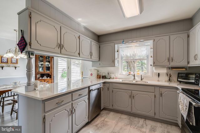 7987 ELIZABETHTOWN RD, Elizabethtown, PA 17022