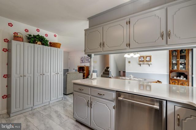 7987 ELIZABETHTOWN RD, Elizabethtown, PA 17022