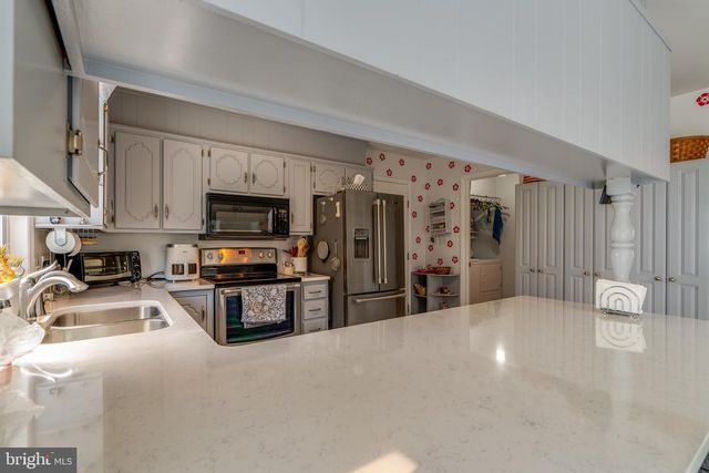 7987 ELIZABETHTOWN RD, Elizabethtown, PA 17022