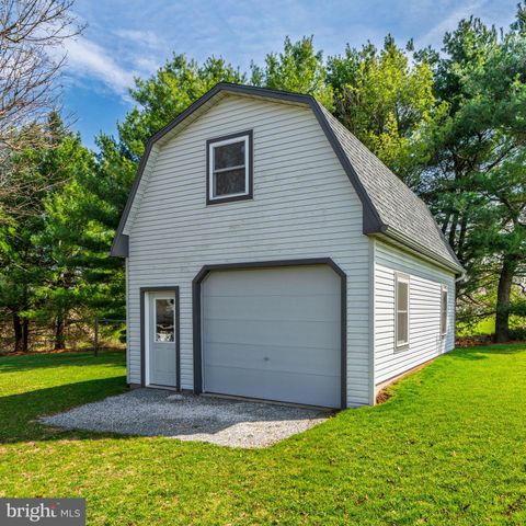 7987 ELIZABETHTOWN RD, Elizabethtown, PA 17022