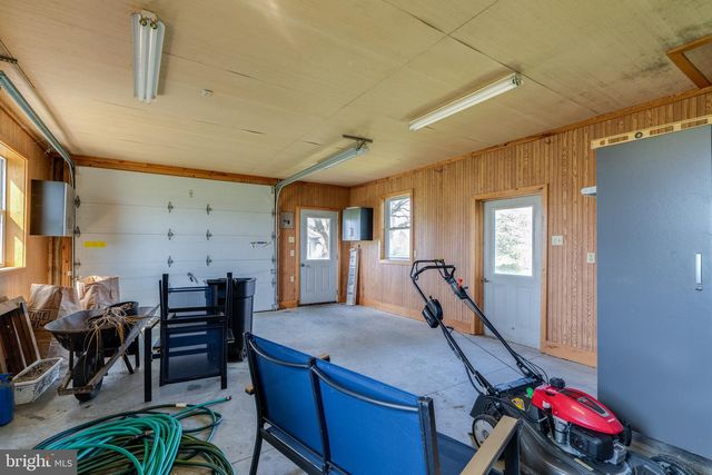 7987 ELIZABETHTOWN RD, Elizabethtown, PA 17022