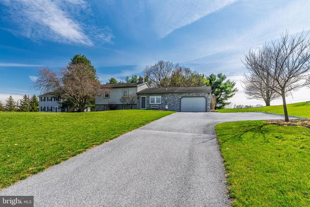 7987 ELIZABETHTOWN RD, Elizabethtown, PA 17022