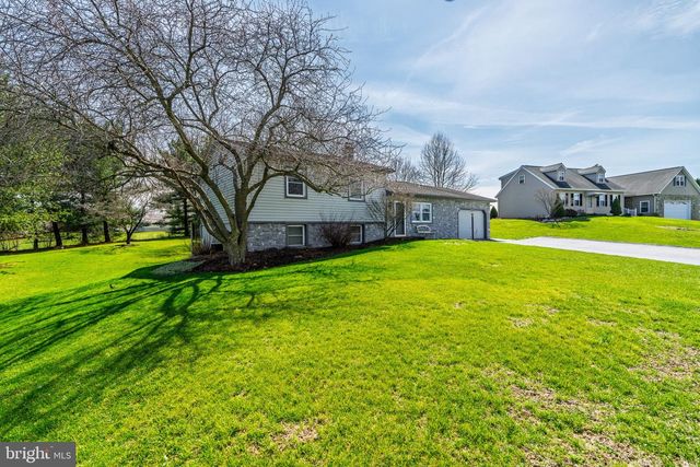 7987 ELIZABETHTOWN RD, Elizabethtown, PA 17022