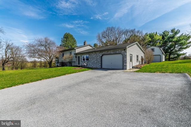7987 ELIZABETHTOWN RD, Elizabethtown, PA 17022