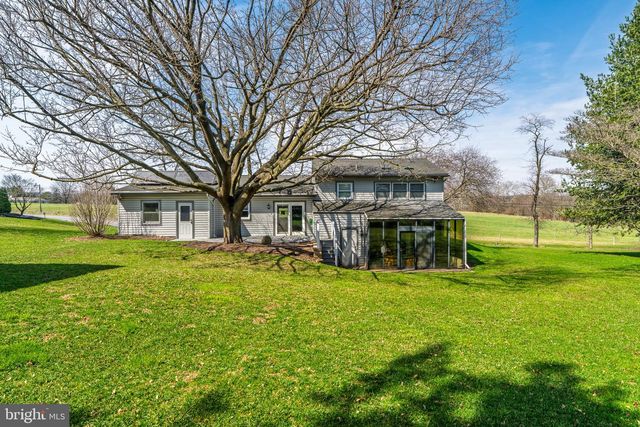 7987 ELIZABETHTOWN RD, Elizabethtown, PA 17022