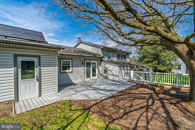 7987 ELIZABETHTOWN RD, Elizabethtown, PA 17022