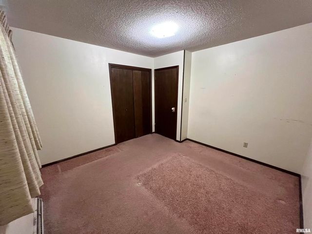 207 PATRICIA Lane, West Frankfort, IL 62896