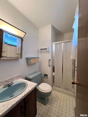 207 PATRICIA Lane, West Frankfort, IL 62896