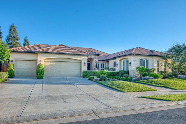 2820 Serena Avenue, Clovis, CA 93619