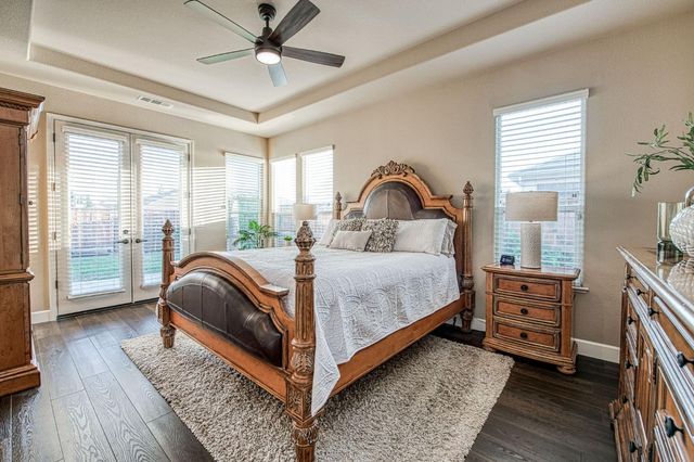 2820 Serena Avenue, Clovis, CA 93619