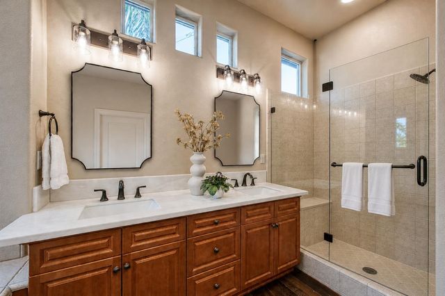 2820 Serena Avenue, Clovis, CA 93619