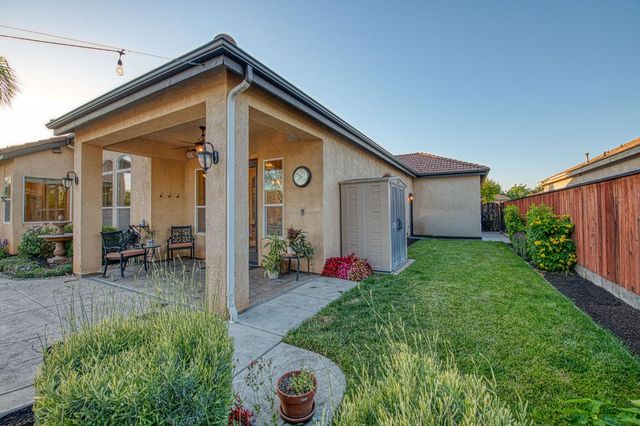 2820 Serena Avenue, Clovis, CA 93619