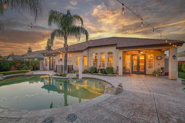 2820 Serena Avenue, Clovis, CA 93619