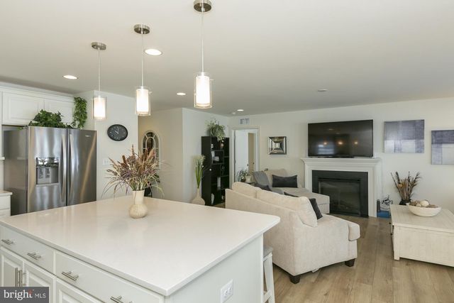 51 LUDGATE MNR, Falling Waters, WV 25419