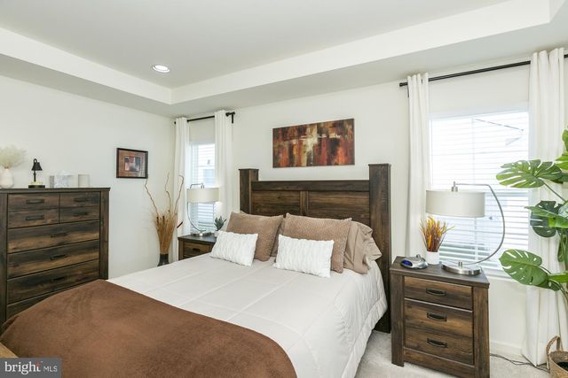 51 LUDGATE MNR, Falling Waters, WV 25419