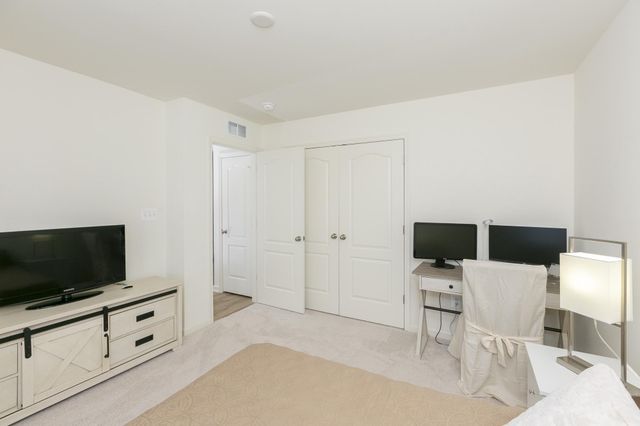 51 LUDGATE MNR, Falling Waters, WV 25419