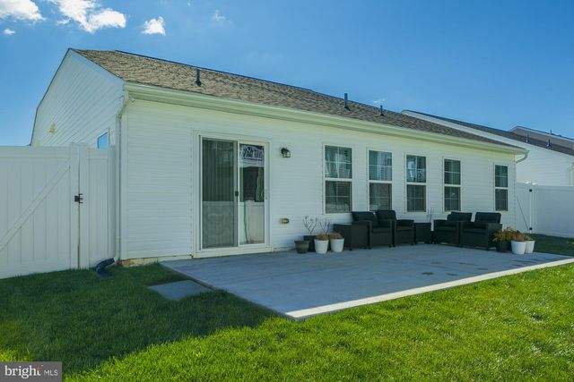 51 LUDGATE MNR, Falling Waters, WV 25419
