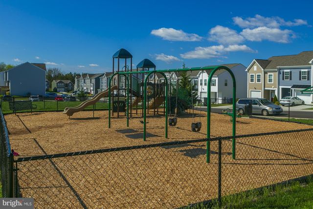 51 LUDGATE MNR, Falling Waters, WV 25419