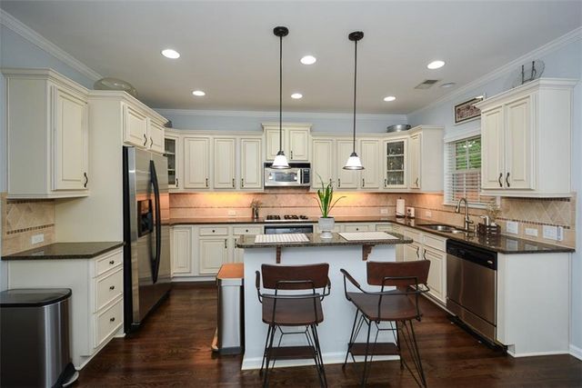 5702 Waters Edge Trail, Roswell, GA 30075