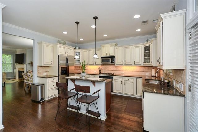 5702 Waters Edge Trail, Roswell, GA 30075