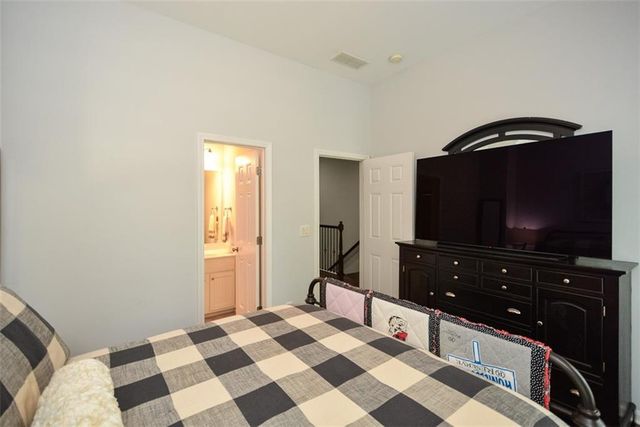 5702 Waters Edge Trail, Roswell, GA 30075