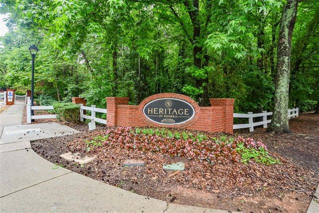 5702 Waters Edge Trail, Roswell, GA 30075