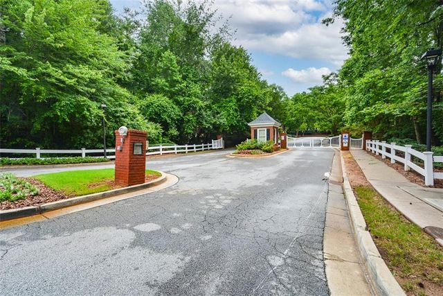 5702 Waters Edge Trail, Roswell, GA 30075