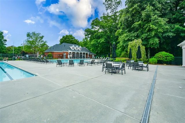 5702 Waters Edge Trail, Roswell, GA 30075