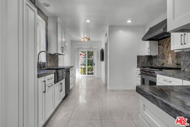 1521 Midvale Avenue, Los Angeles, CA 90024
