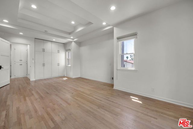 1521 Midvale Avenue, Los Angeles, CA 90024