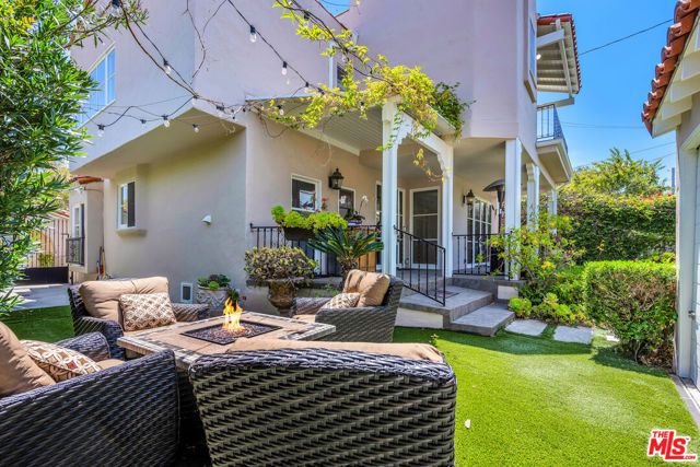 1521 Midvale Avenue, Los Angeles, CA 90024