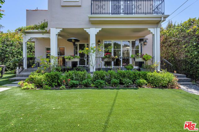 1521 Midvale Avenue, Los Angeles, CA 90024