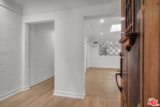 1521 Midvale Avenue, Los Angeles, CA 90024
