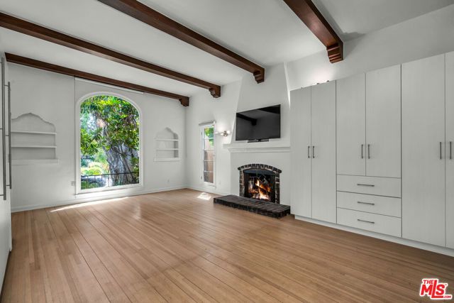 1521 Midvale Avenue, Los Angeles, CA 90024