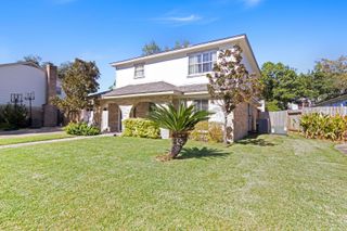 13910 Ella Lee Lane, Houston, TX 77077