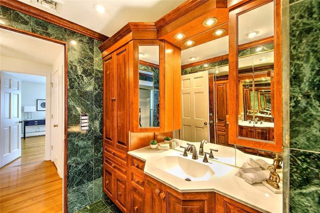 164 Butler Avenue B, Providence, RI 02906