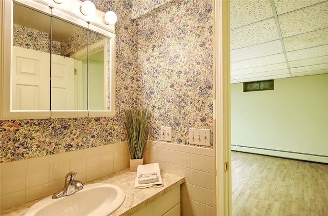 164 Butler Avenue B, Providence, RI 02906