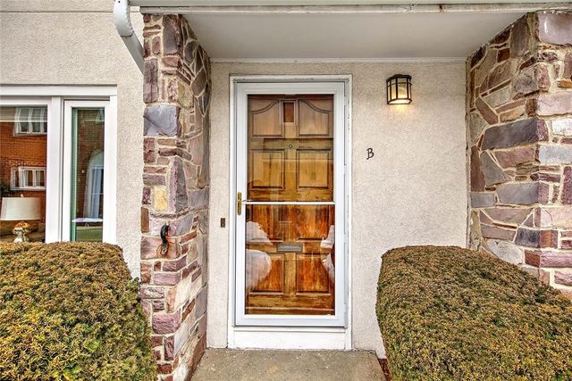 164 Butler Avenue B, Providence, RI 02906