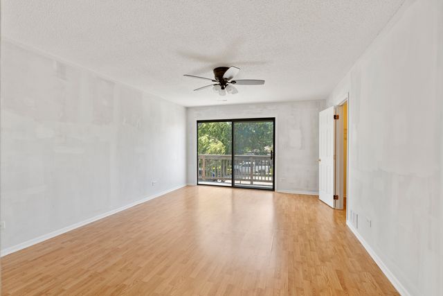 1183 Hialeah Lane, Hanover Park, IL 60133